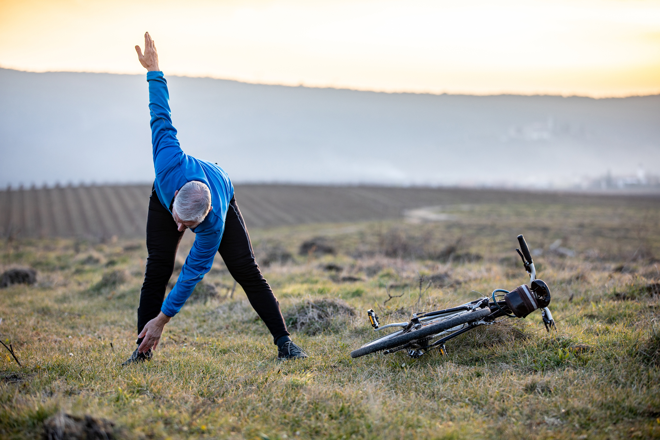 The 7 best stretches for cyclists to prevent injury - Cycle Savvy